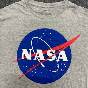 NASA T-Shirt Mens Size 2XL Gray Graphic Logo Short Sleeve Cotton Blend Casual